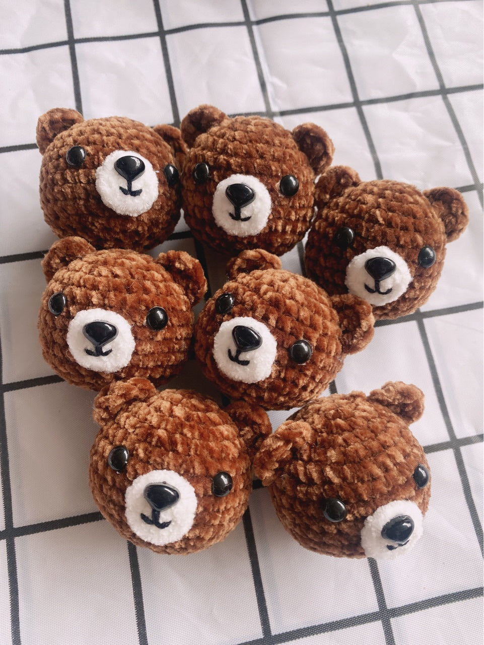 [Blind Box] 3 Crochet Accessories + 2 DIY Plush Pet, Hand-woven edelweiss cartoon animal head finished product rabbit pendant